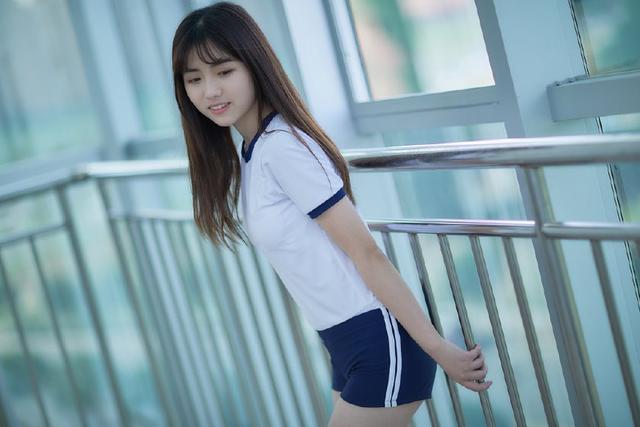 2025新奥资料正版大全,全面释义与警惕虚假宣传-全面释义、实施策略解释和落实_: 值得反思的言论，谁会真正做出改变？